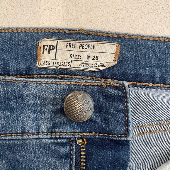 Free People Woman’s Medium Wash Skinny Denim Jeans Size:26 - Picture 3 of 12